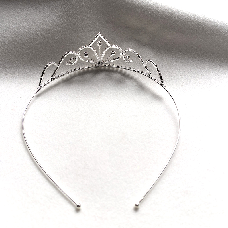 تاج زفاف فضي اللون مرصع بالأحج - مراجعة Women Accessories For Wedding وسعره