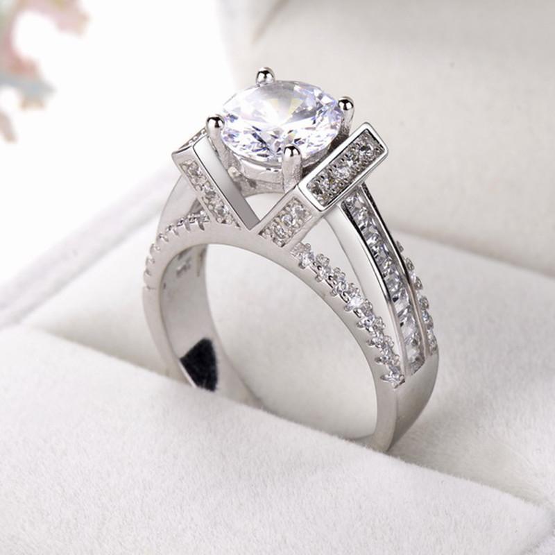 خاتم زفاف من الزركونيا للسيدات - مراجعة Women Accessories List وسعره