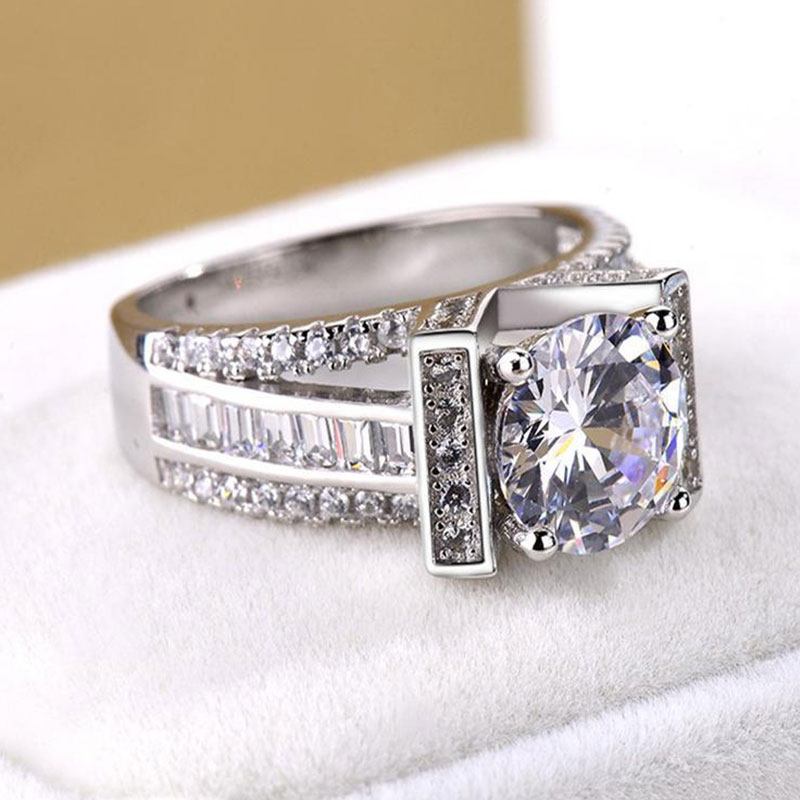 خاتم زفاف من الزركونيا للسيدات - مراجعة Women Accessories List وسعره