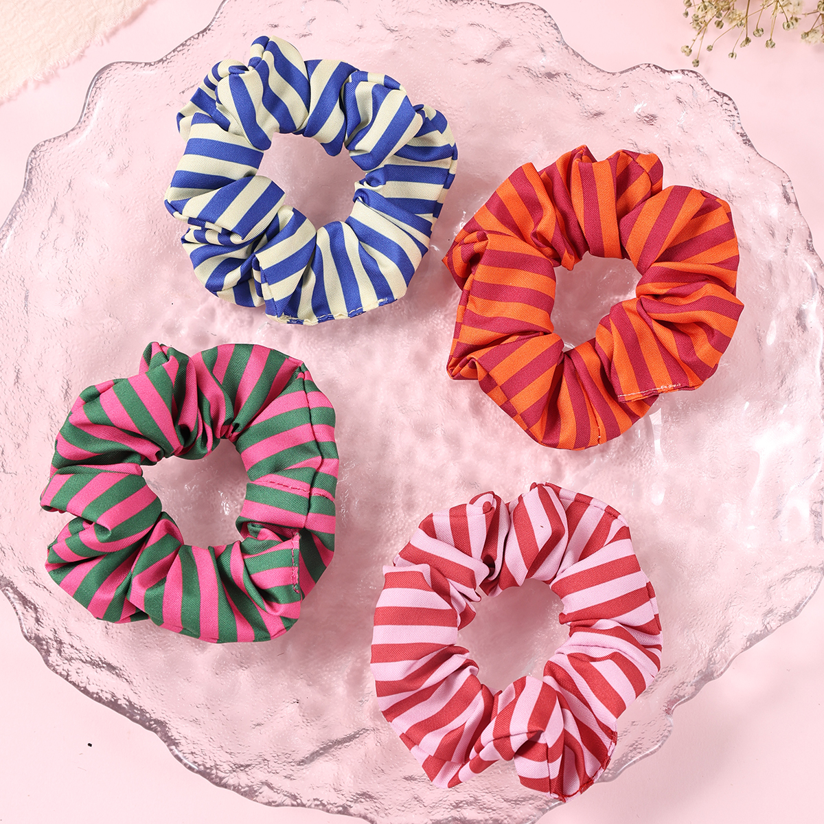 مجموعة من 4 قطع من ربطات الشعر - مراجعة Scrunchie Satin Set وسعره
