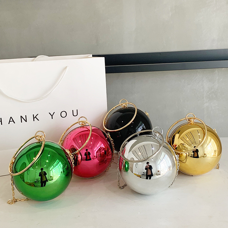 المرأة الفاخرة كرة مستديرة مسا - مراجعة Wallet Chain Bag وسعره