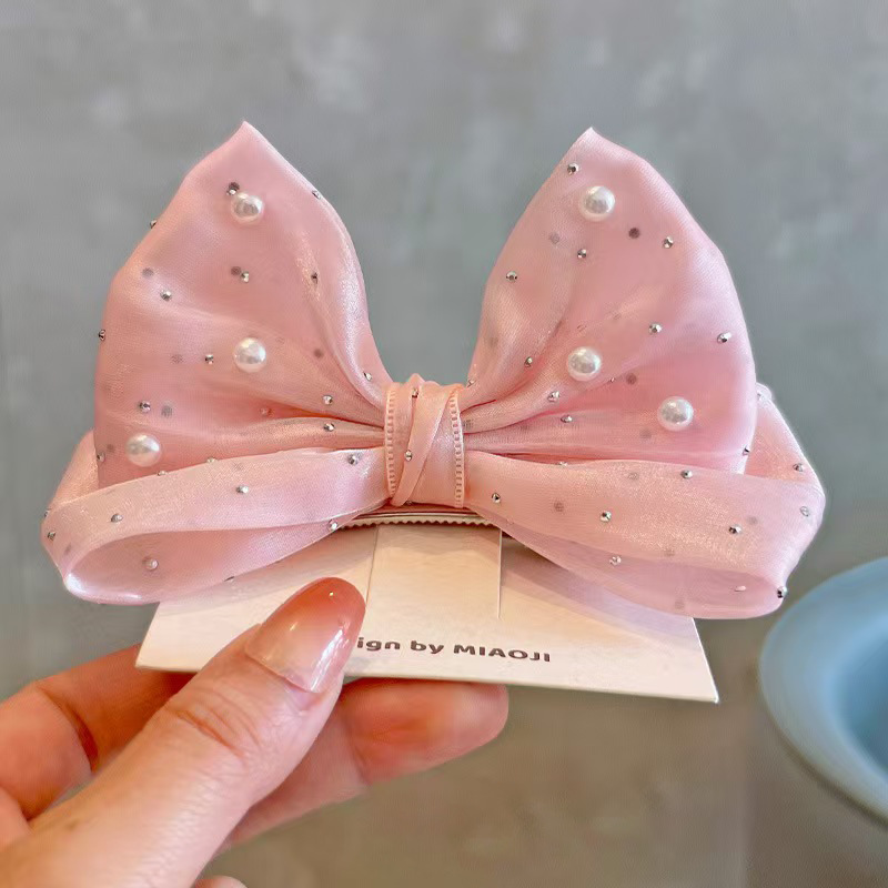مشبك شعر جديد للفتيات بتصميم ف - مراجعة Accessories Brand For Women وسعره