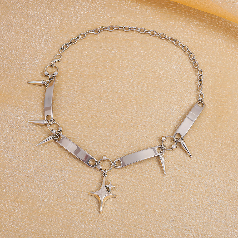 قلادة تشوكر بتصميم نجمة مدببة  - مراجعة Women'S Y2K Accessories وسعره