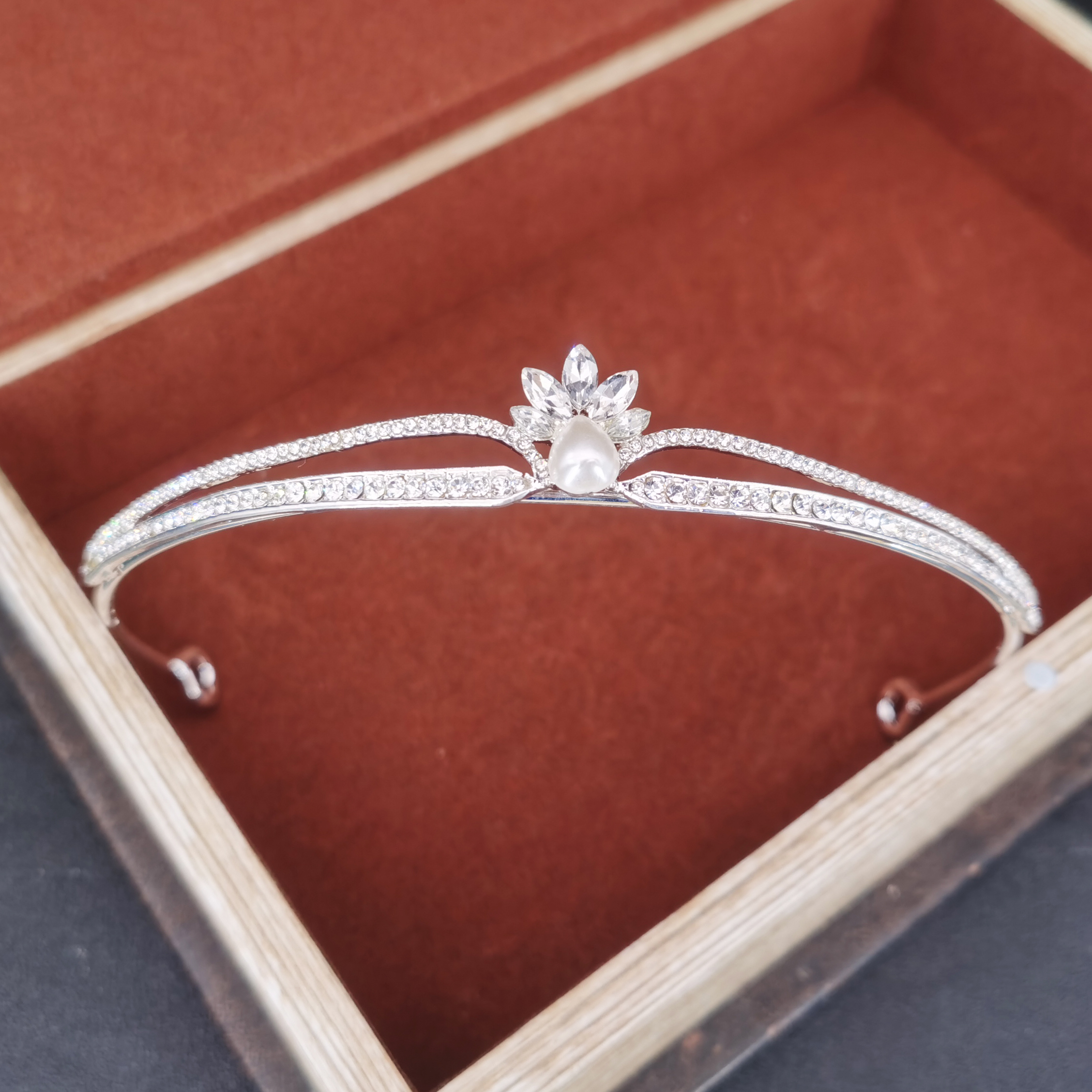 تيجان شعر كريستالية فاخرة للعر - مراجعة Women Accessories For Wedding وسعره