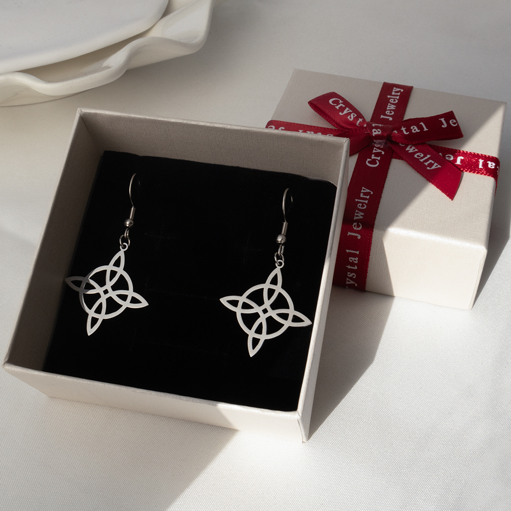 تصميم أقراط شخصية مخصصة، وإكسس - مراجعة Women Accessories Logo Design وسعره