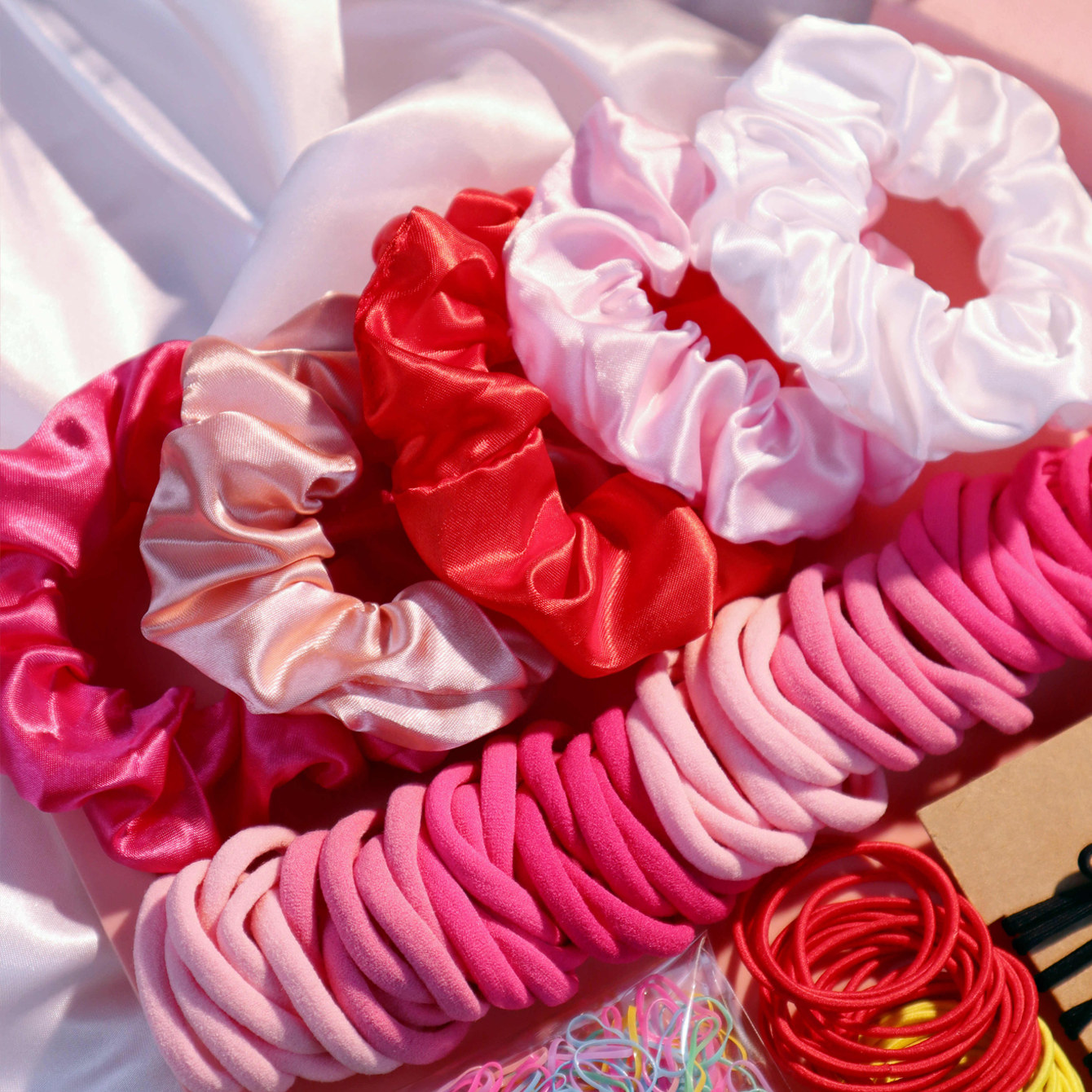 مجموعة إكسسوارات شعر متعددة ال - مراجعة Scrunchie Satin Set وسعره