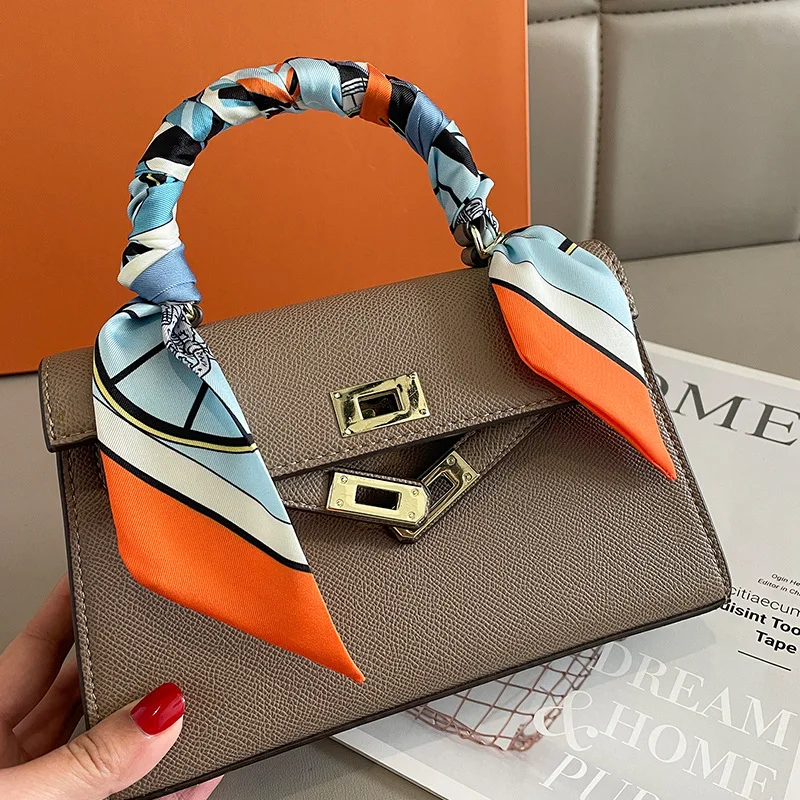 العلامة التجارية الفاخرة حقيبة - مراجعة Accessories Brand For Women وسعره
