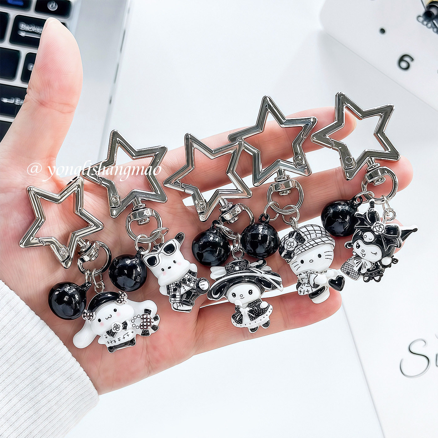 سلسلة مفاتيح كلاسيكية بتصميم Y - مراجعة Women'S Y2K Accessories وسعره