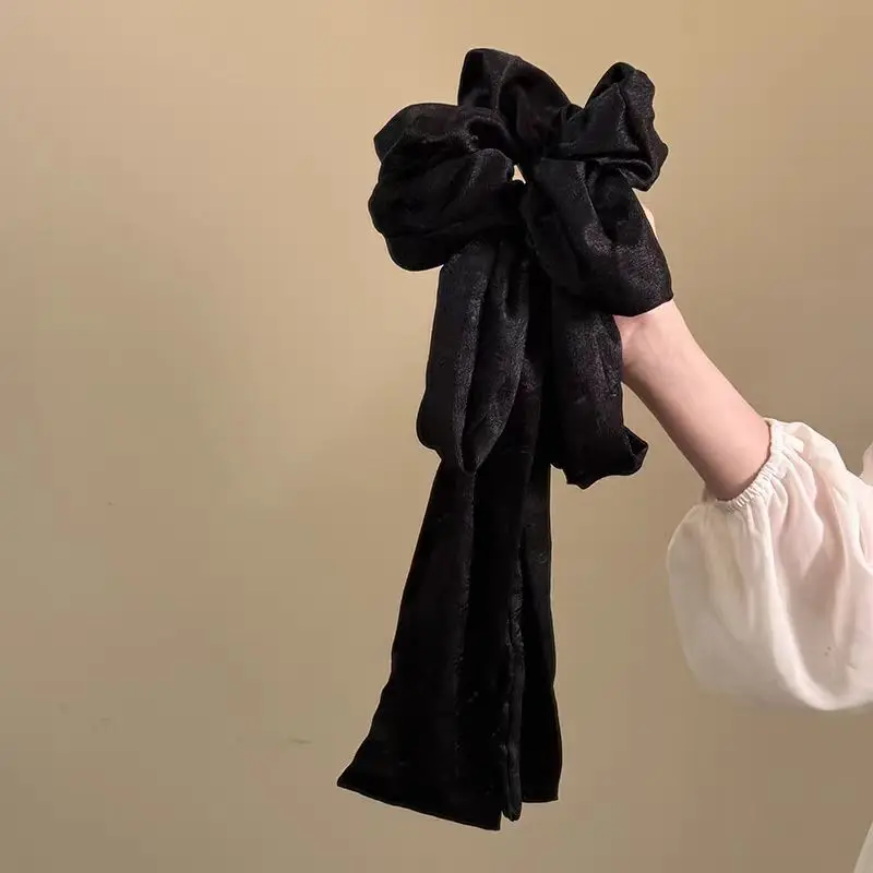 مجموعة ربطات شعر على شكل فيونك - مراجعة Scrunchie Satin Set وسعره